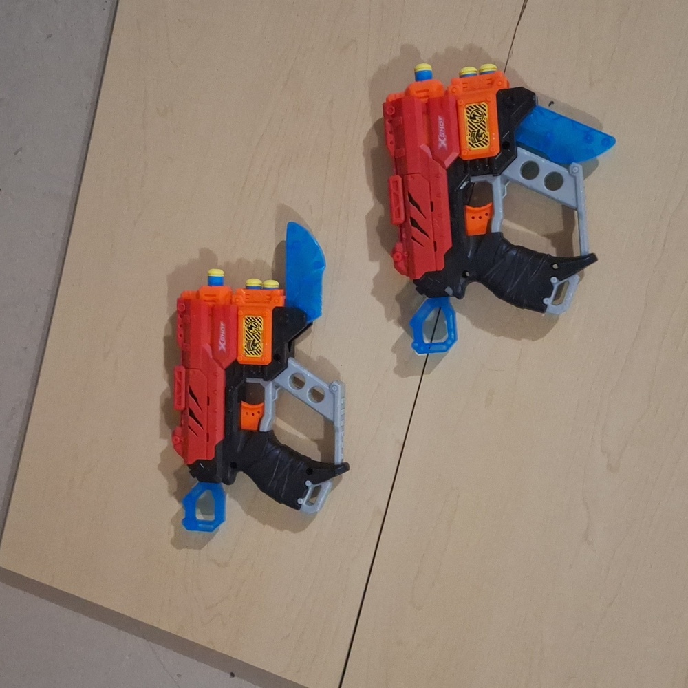 Xshot Nerf gun double pistles